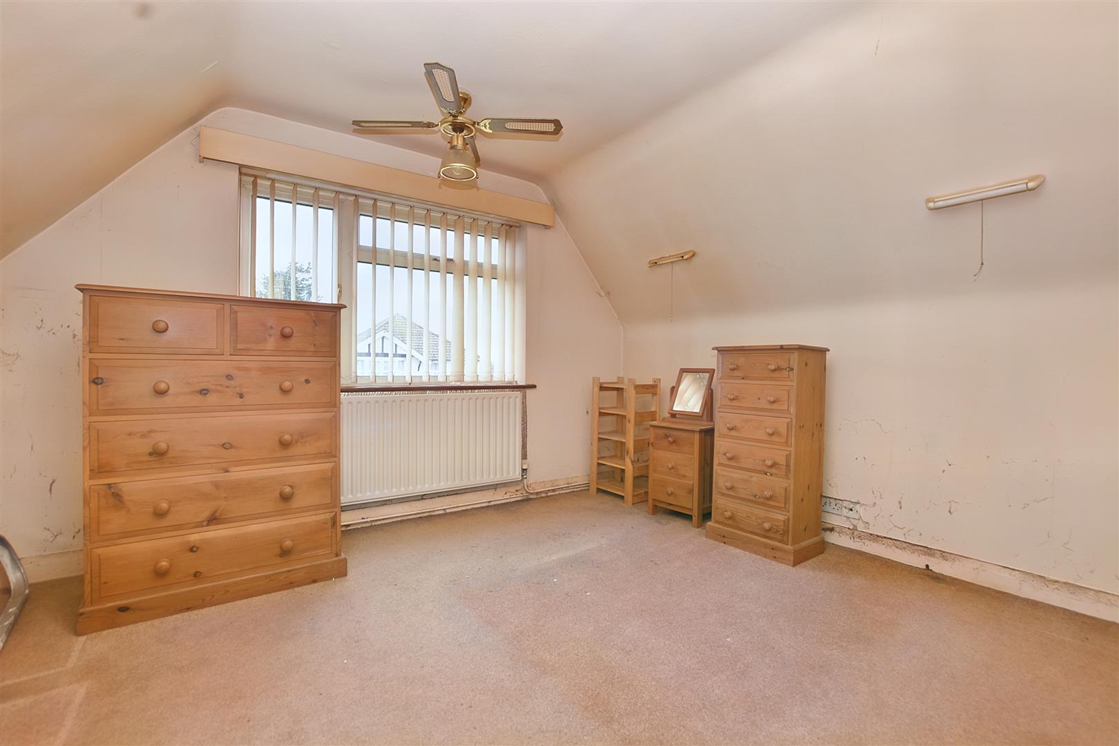 Property Details for Bay Avenue Pevensey Bay, Pevensey BN24 6LY Town